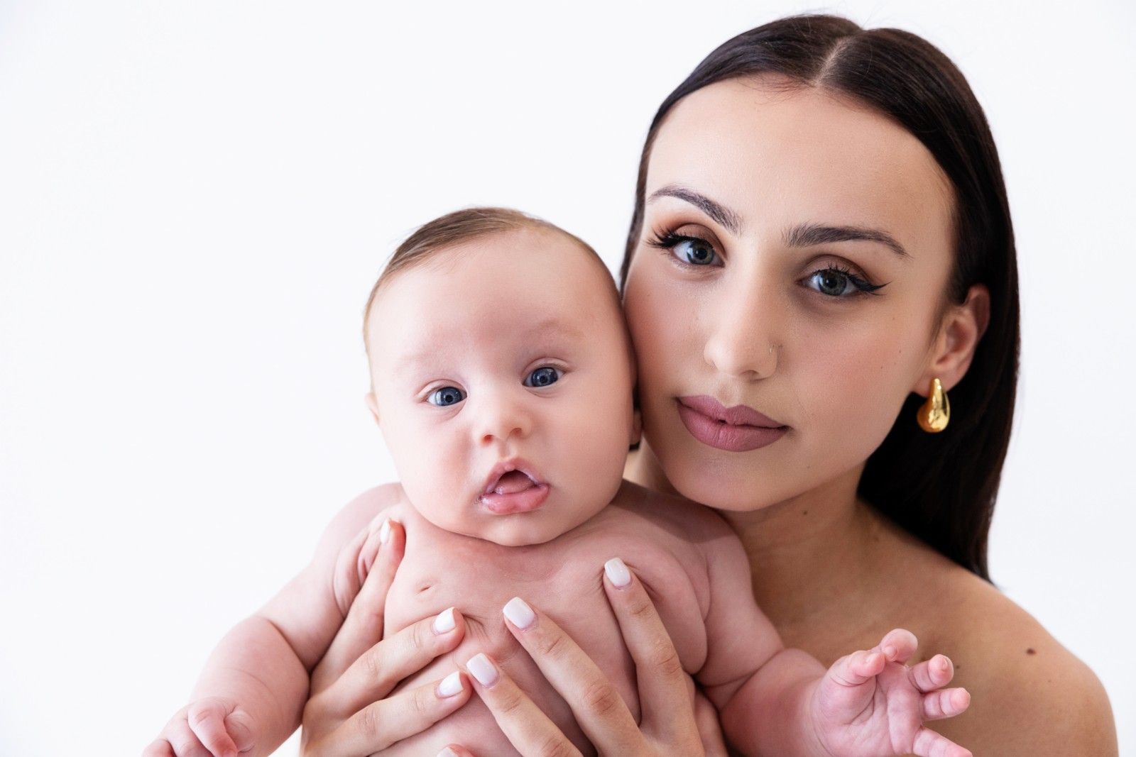 39 XNG PRODUCTIONS NEWBORN